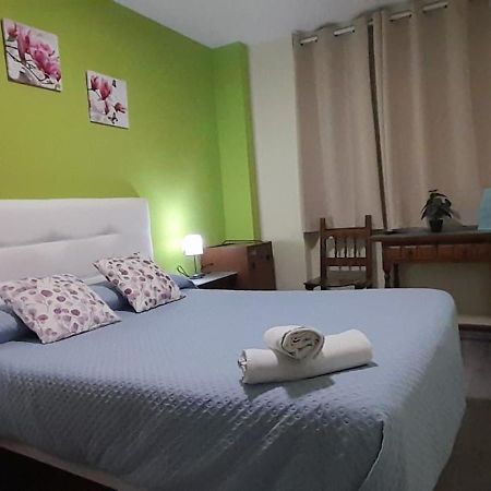 Hostal San Roque Guadalajara Exteriör bild
