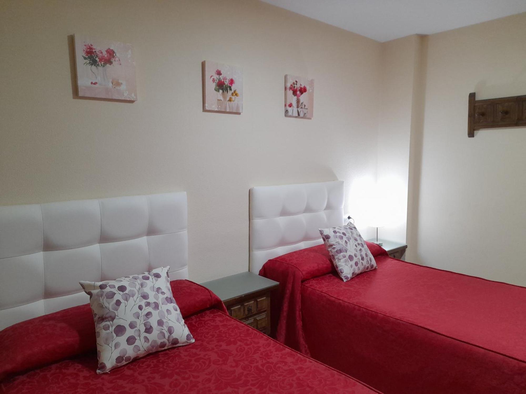 Hostal San Roque Guadalajara Exteriör bild
