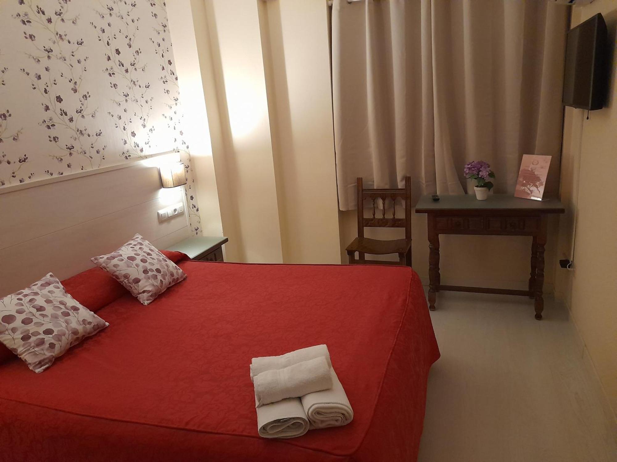 Hostal San Roque Guadalajara Exteriör bild