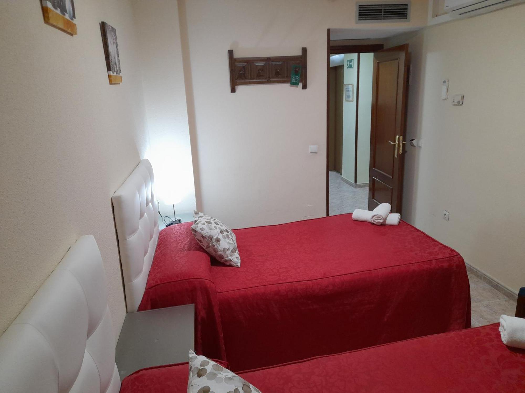 Hostal San Roque Guadalajara Exteriör bild