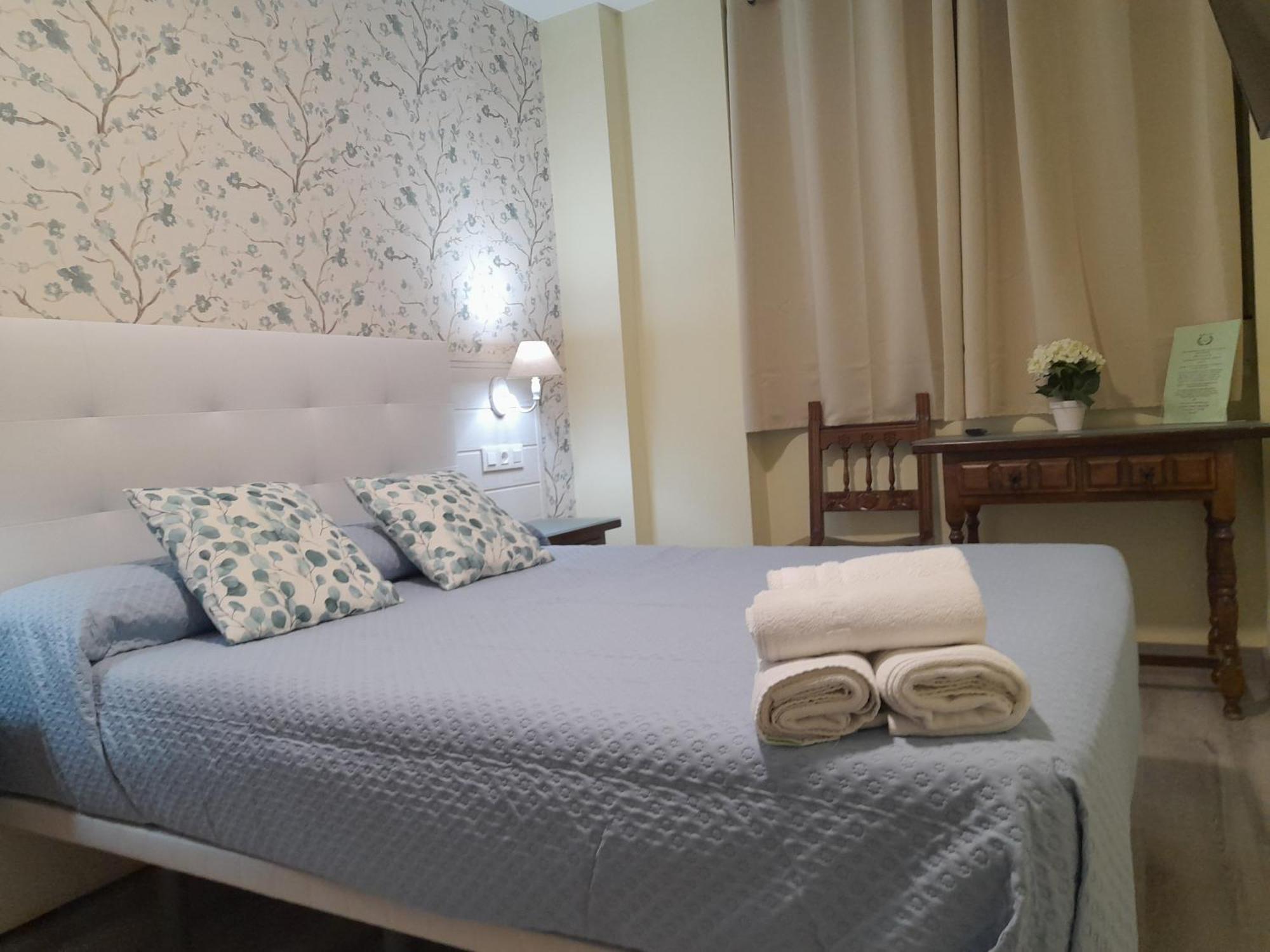 Hostal San Roque Guadalajara Exteriör bild